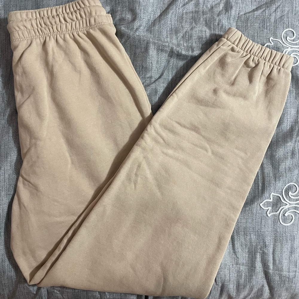 sweatpants